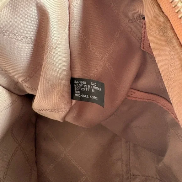 Michael Kors Tote Purse - Picture 7 of 7